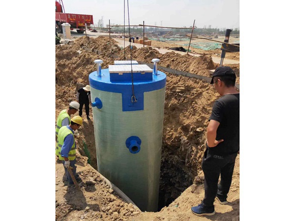 1620869946188910.jpg 一體化泵站安裝現場.jpg