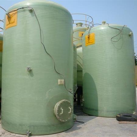 1620268084806015.jpg 立(lì)式玻璃鋼儲罐4.jpg