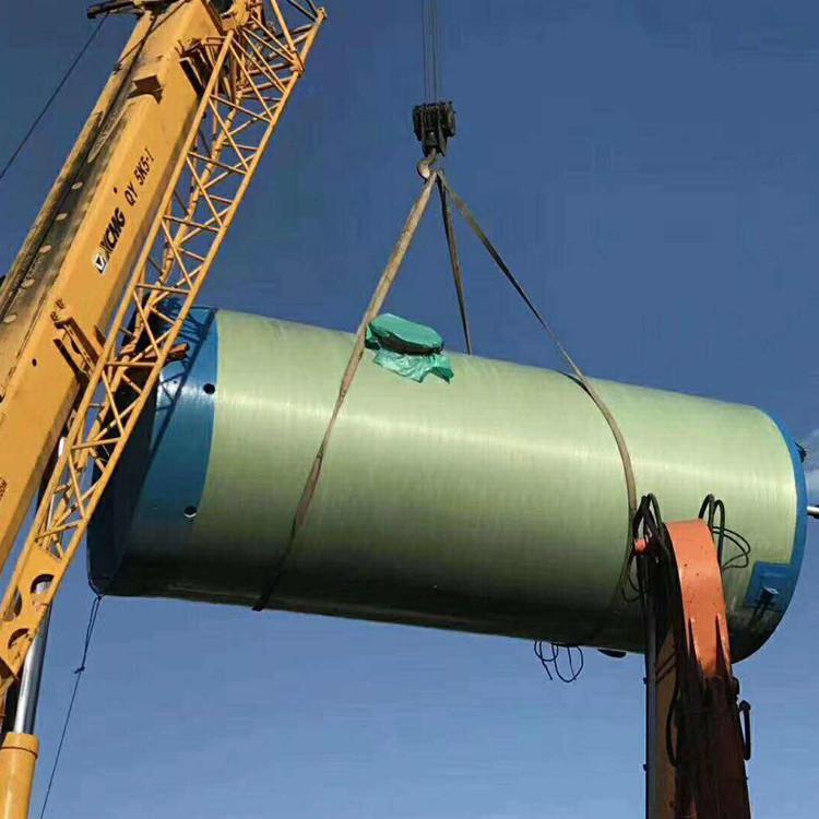 玻璃鋼一體化泵站.jpg 玻(bō)璃鋼泵站4.jpg